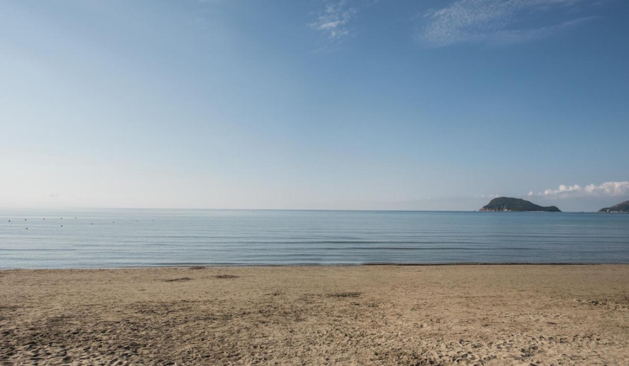 Gardelli Resort ラガナス エクステリア 写真